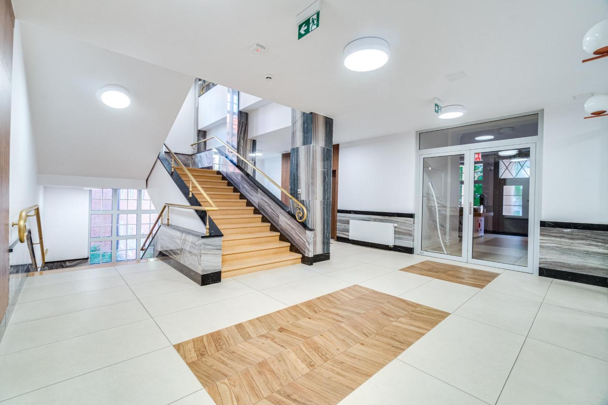 Poniatowskiego Parkside Studio~Parking And Lift Wroclaw Exterior photo